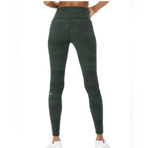 Alo Yoga High Waist Hunter Green Camo Legging
